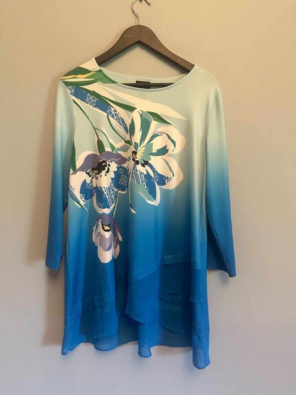 JM Collection Tunic Top Women's M Blue Floral Boho Chiffon Glam Asymmetrical Hem